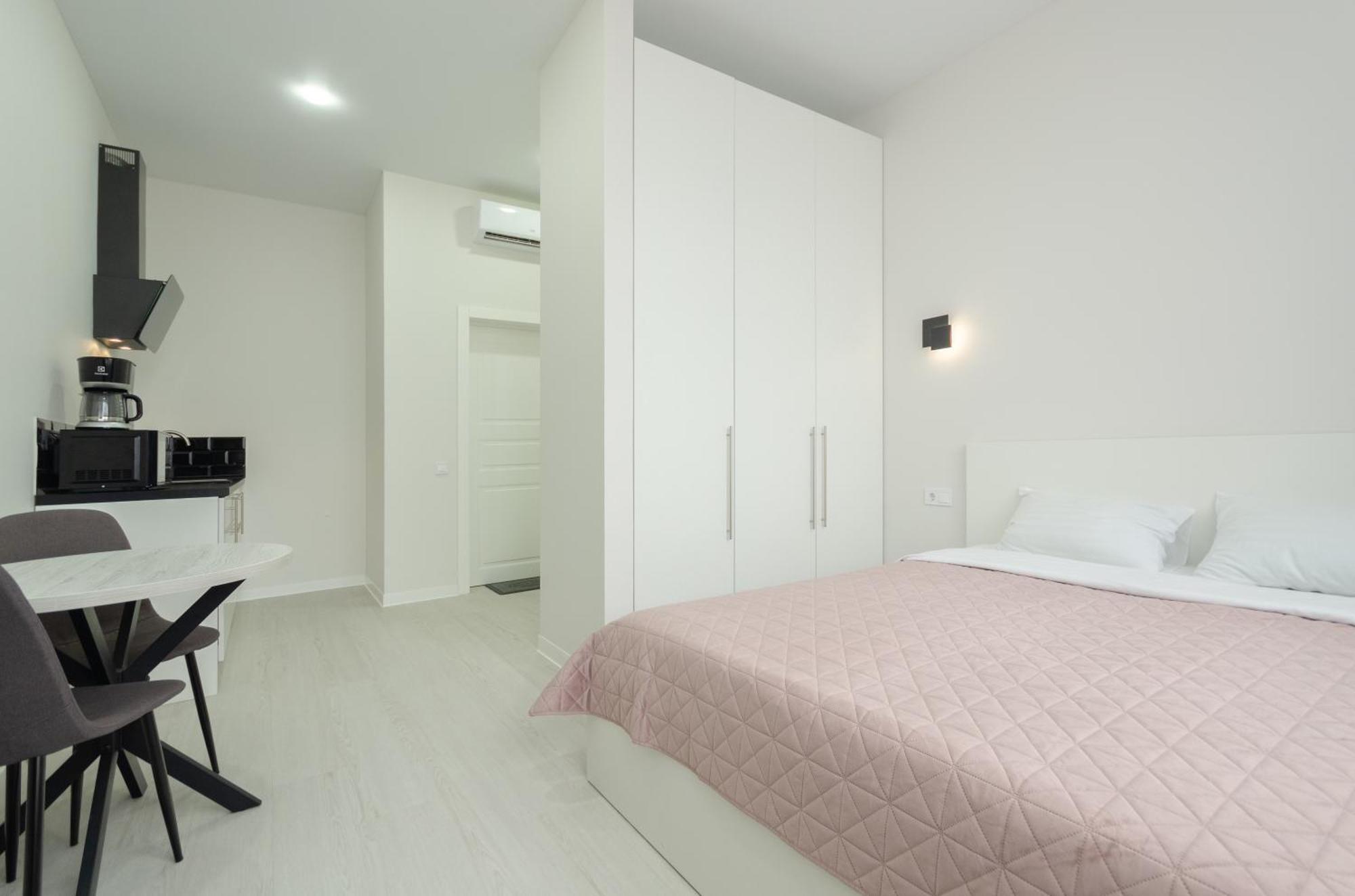 Petrovdom Inn Rc Diplomat Hall -The Smart Hotel Apartment Panoramic City View I Kiev Esterno foto