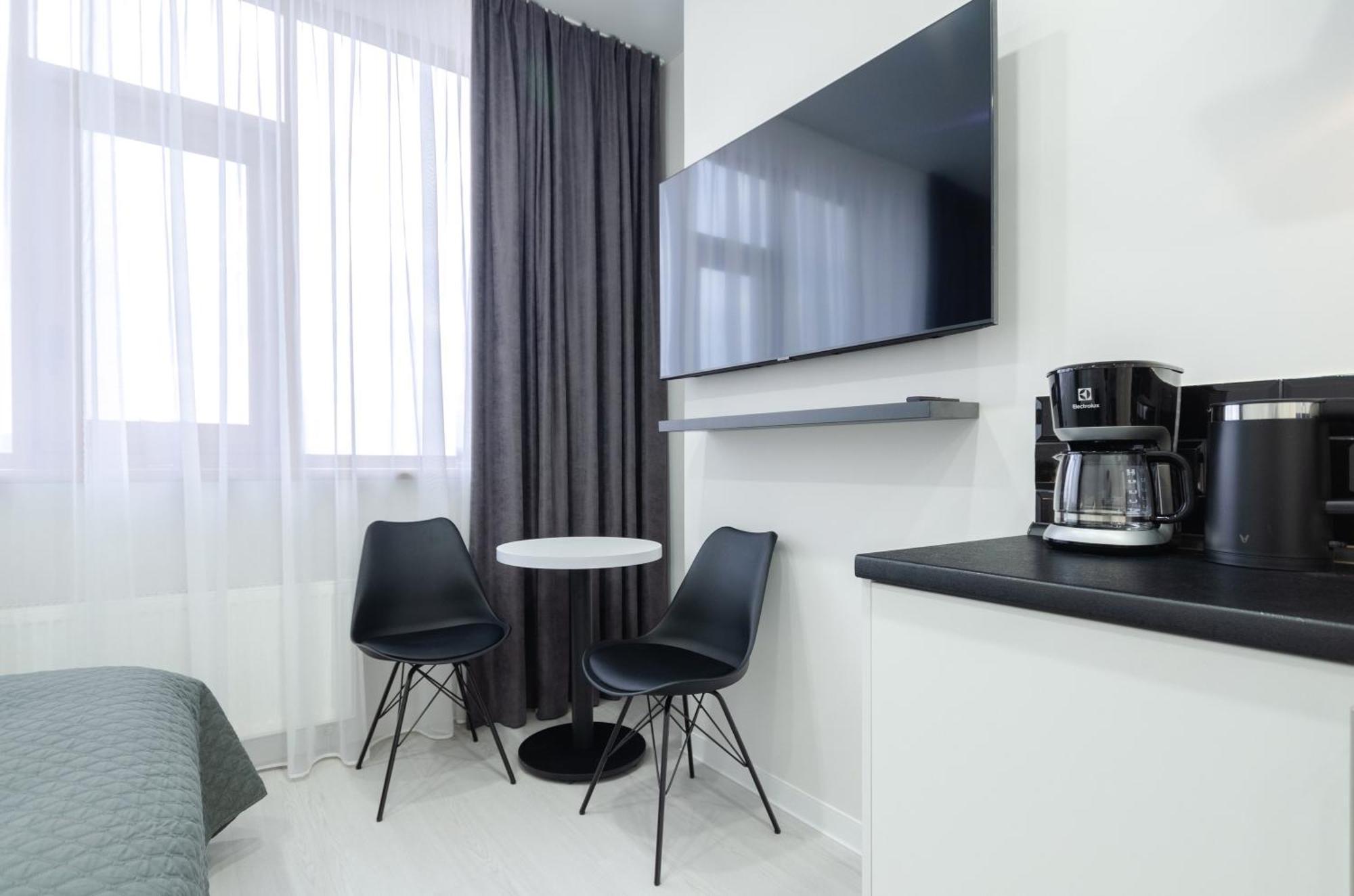 Petrovdom Inn Rc Diplomat Hall -The Smart Hotel Apartment Panoramic City View I Kiev Esterno foto