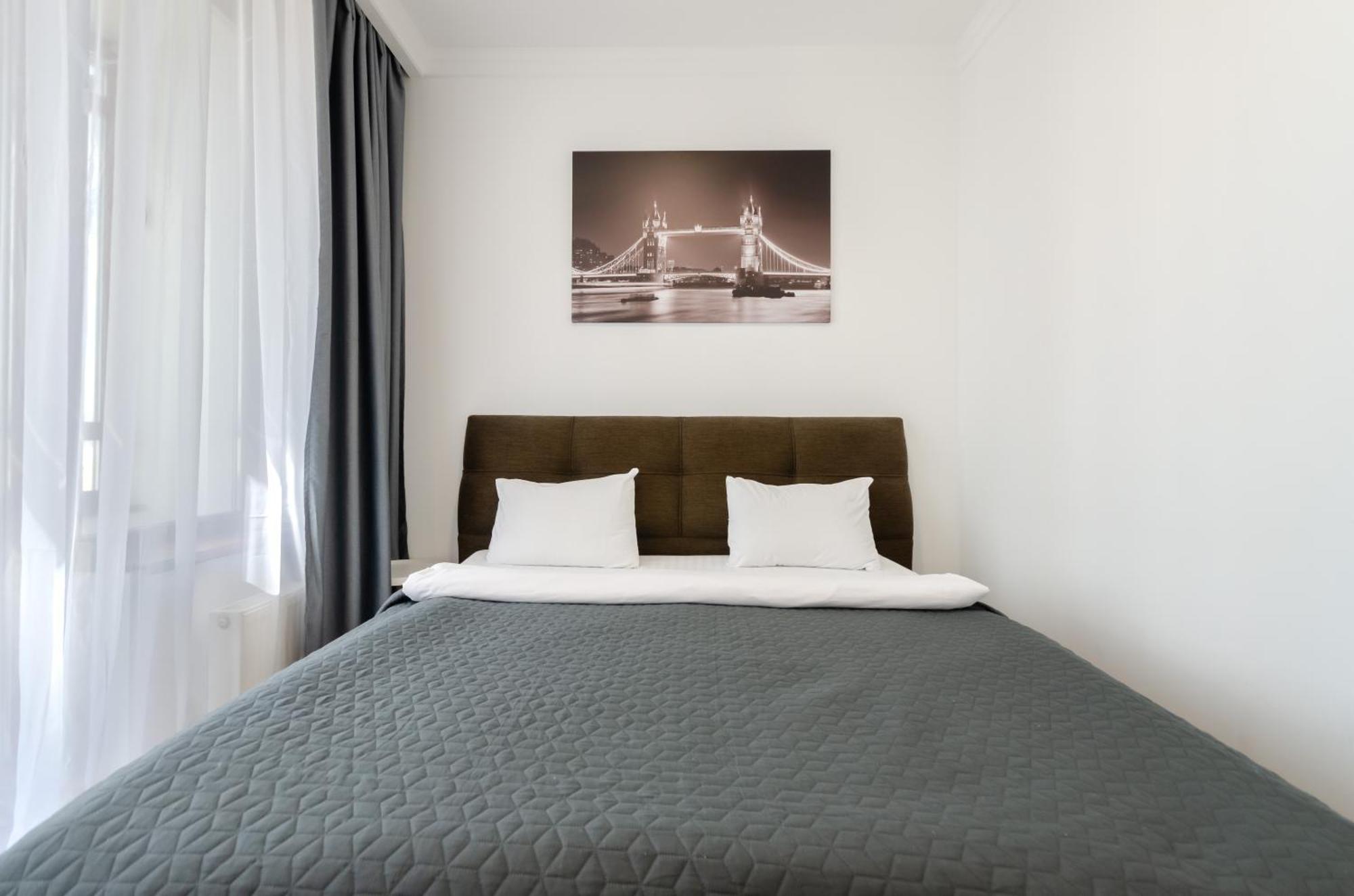 Petrovdom Inn Rc Diplomat Hall -The Smart Hotel Apartment Panoramic City View I Kiev Esterno foto