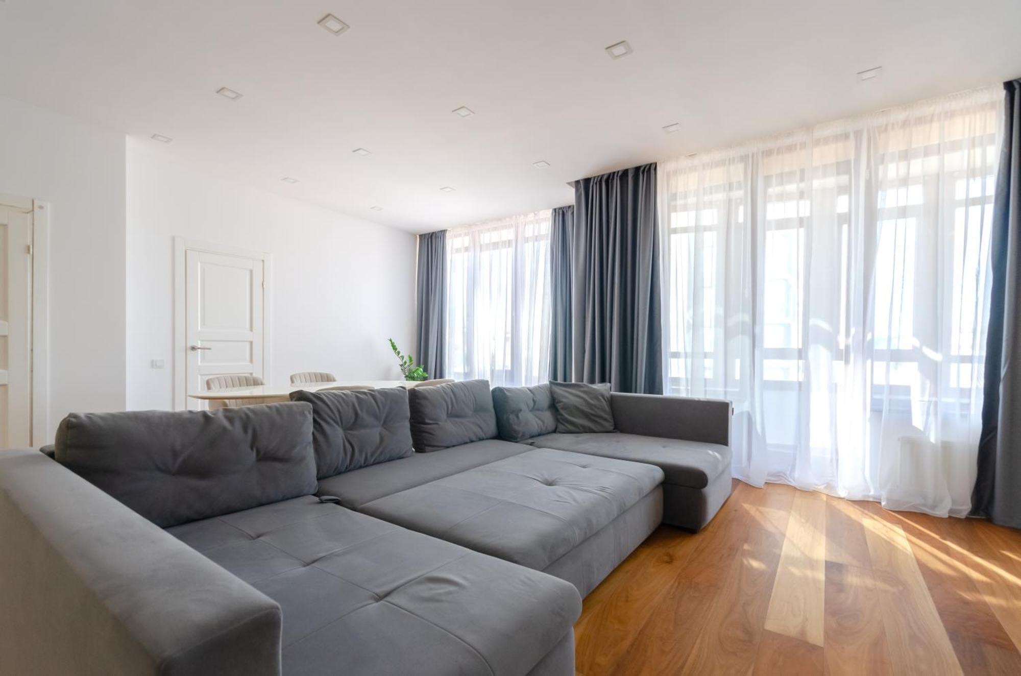 Petrovdom Inn Rc Diplomat Hall -The Smart Hotel Apartment Panoramic City View I Kiev Esterno foto